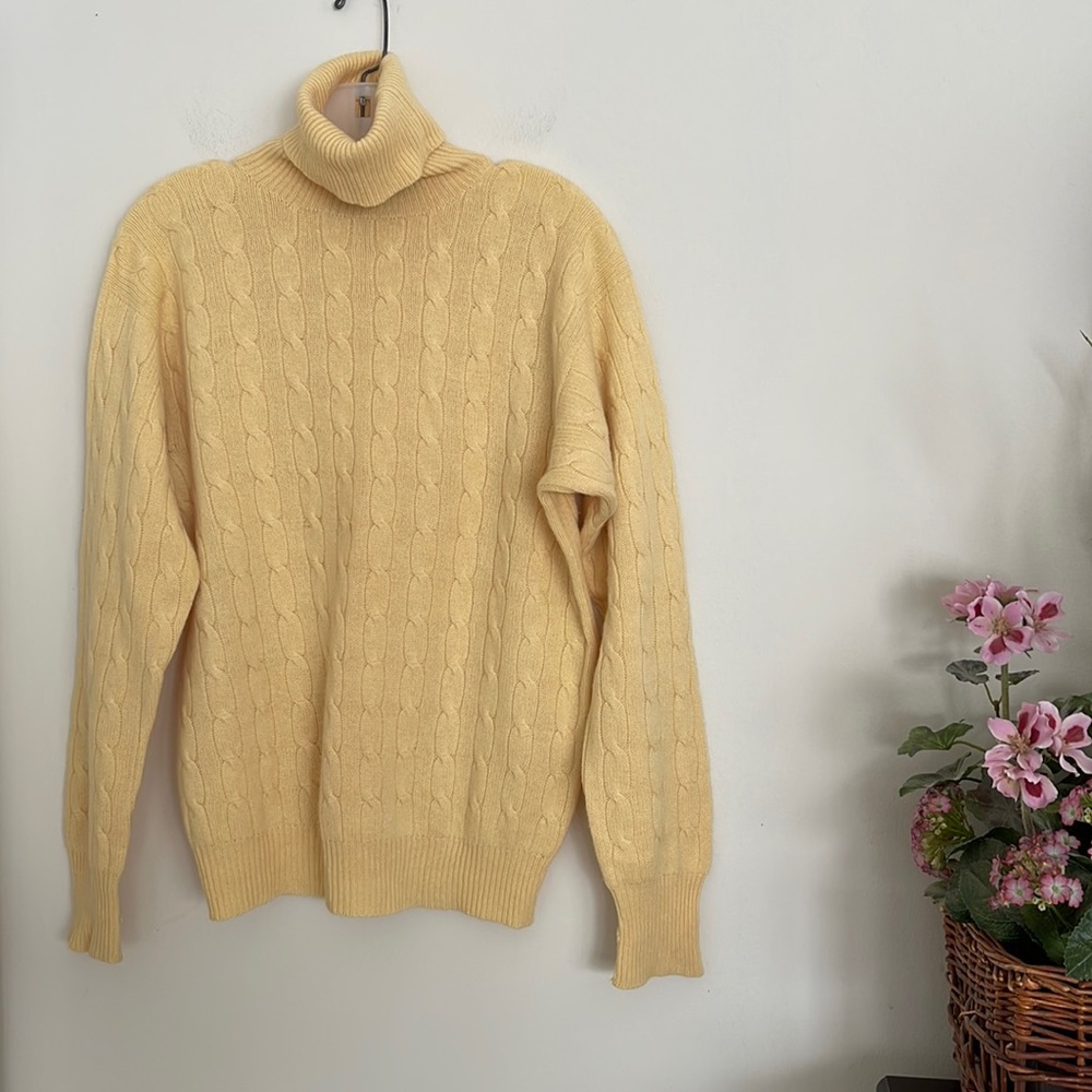 Ralph Lauren Cashmere Blue Label Cable Turtleneck Sweater Size M - Picture 3 of 7